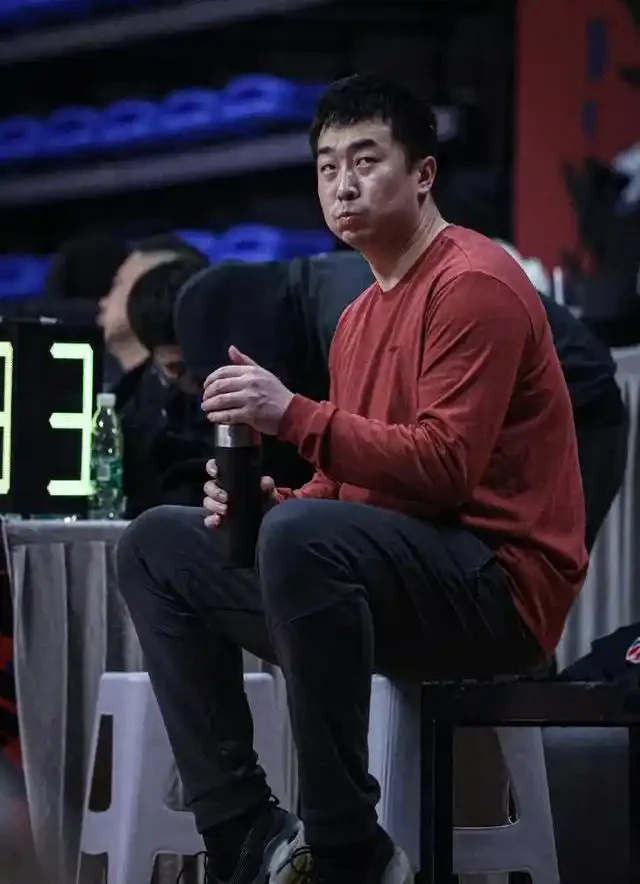 篮球运动员一周的力量训练计划怎么写_1
